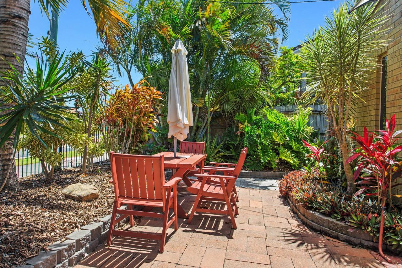 Motel Sunshine Coast Caloundra Exterior photo