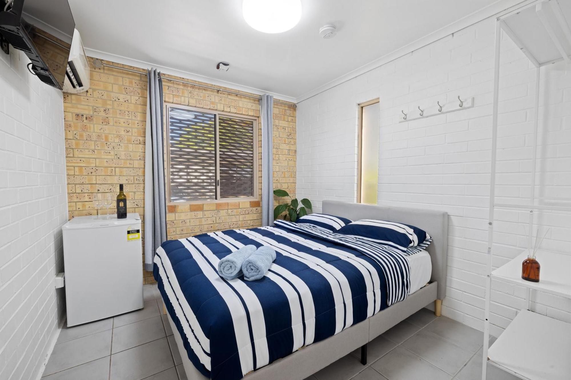 Motel Sunshine Coast Caloundra Exterior photo
