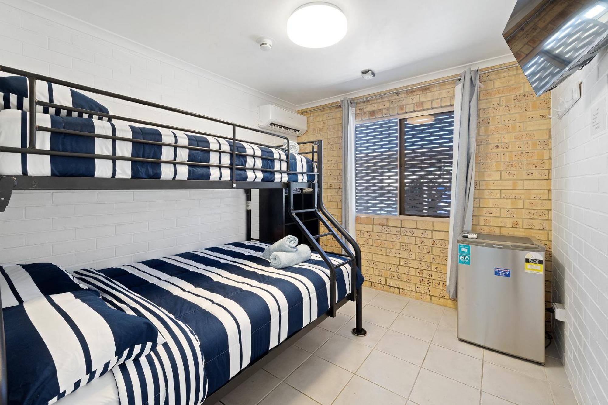Motel Sunshine Coast Caloundra Exterior photo